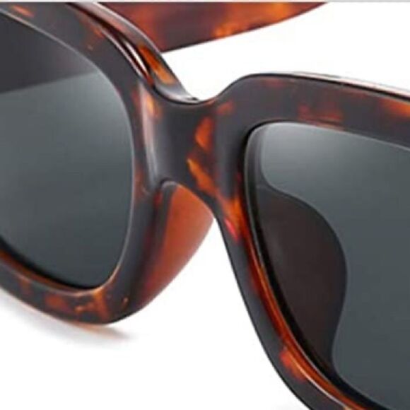 Tortoise Rectangle sunglasses   - Picture 3 of 5